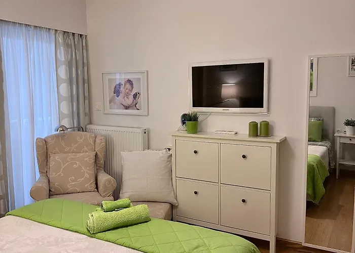 στην καρδια τησ πολησ - In The Hurt Of The Town * Trikala (Thessaly)